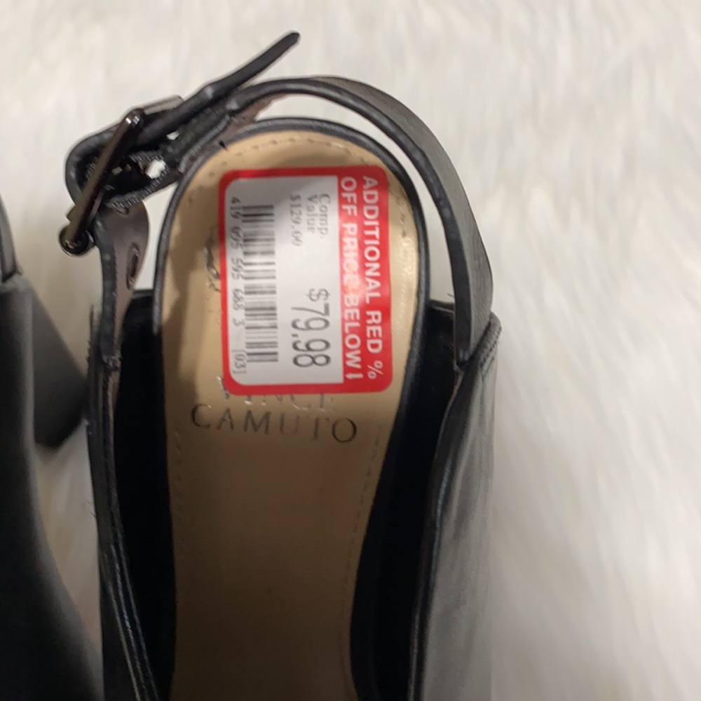 Shoes - Picture 4 of 4